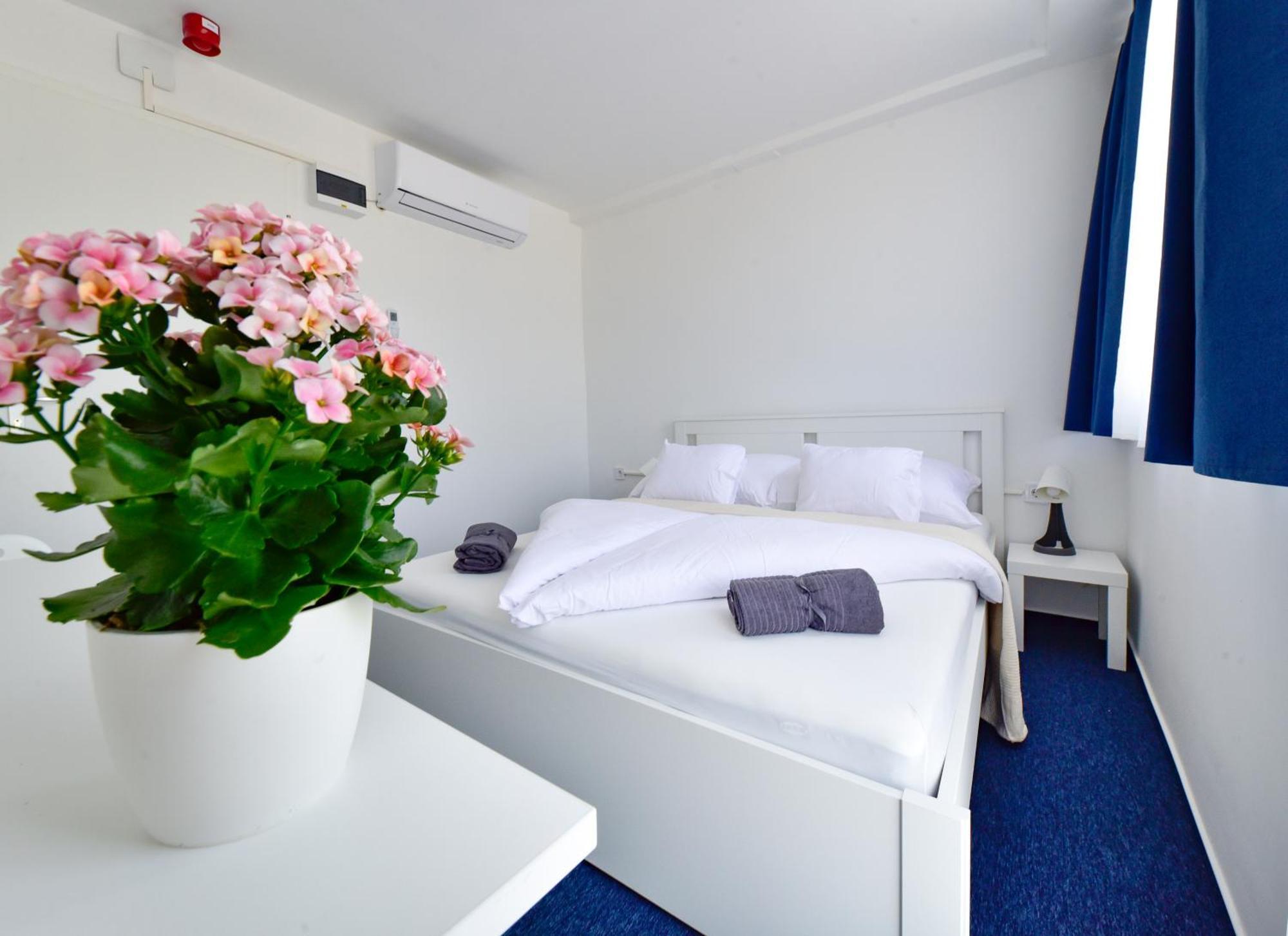 זמראדי Zama Hotel מראה חיצוני תמונה